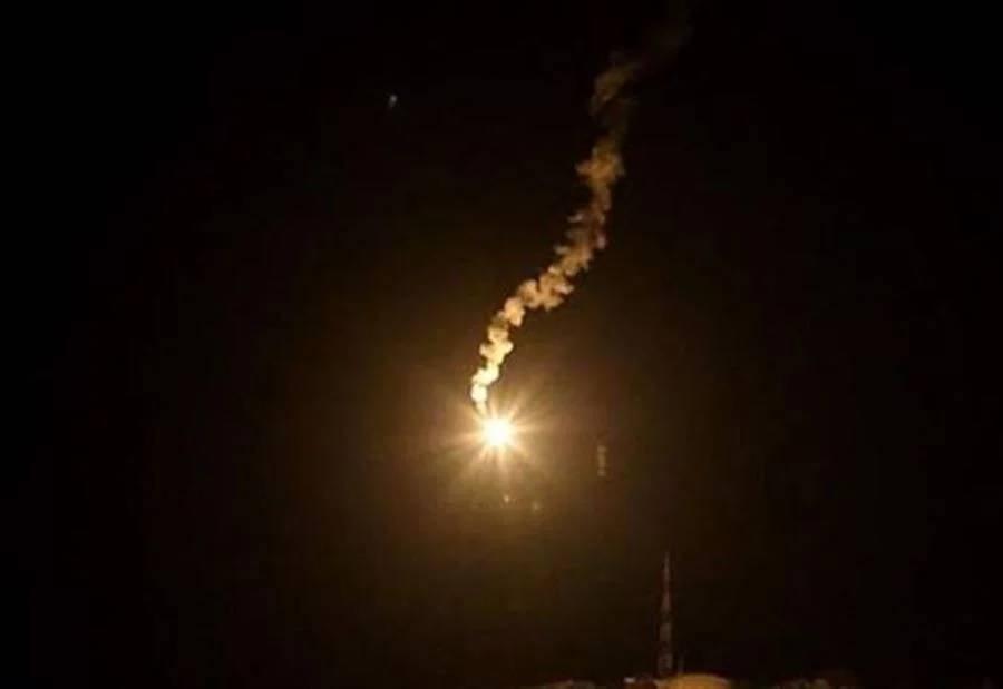 التصعيد العسكري على الجبهة الجنوبية، مع تسجيل سلسلة غارات إسرائيلية واشتباكات ميدانية طالت عدداً من بلدات الجنوب