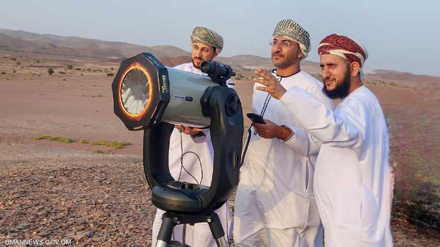 عُمان أول دولة عربية تحدد موعد بداية شهر رمضان المبارك