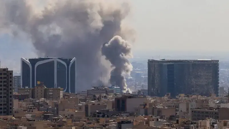 غارات إسرائيلية جديدة على إيران.. والحرس الثوري يعلن استهداف مكتب نتنياهو