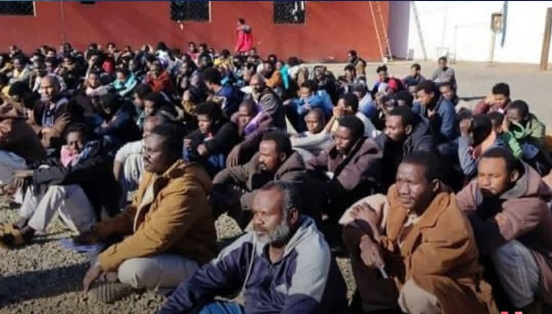 ليبيا، :ترحيل 140 مهاجرًا من الجنسية التشادية إلى بلادهم