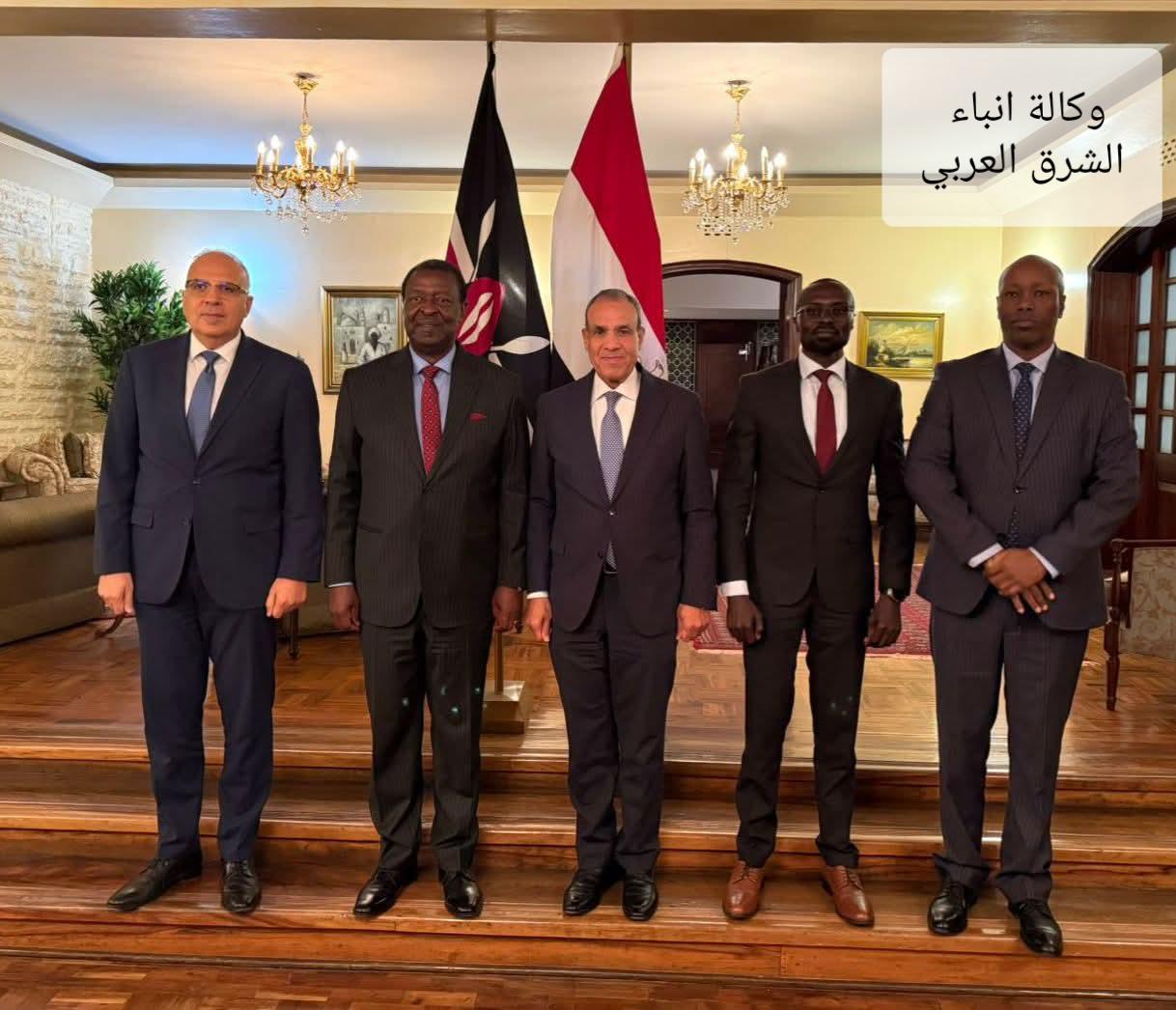 وزير الخارجية يجتمع مع عدد من الوزراء الكينيين لتعزيز الشراكة الاقتصادية والتعاون في مجال إدارة الموارد المائية