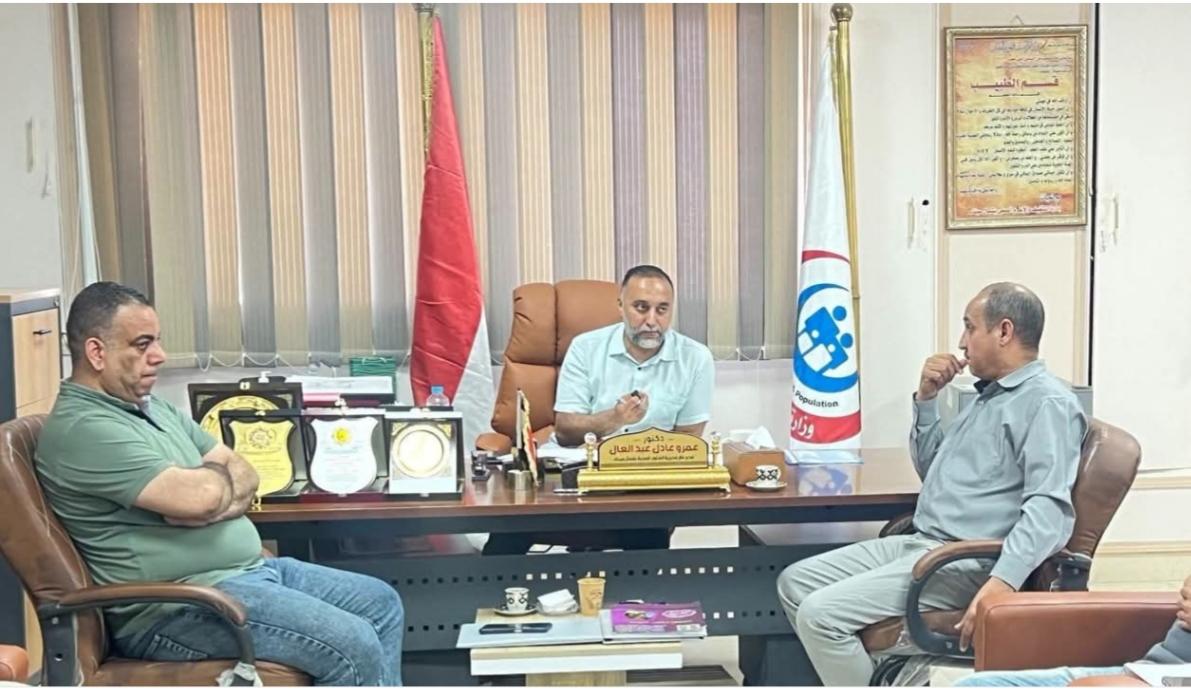 وكيل وزارة الصحة بشمال سيناء يترأس اجتماعاً موسعاً لبحث سبل تطوير الخدمات بمستشفى العريش العام