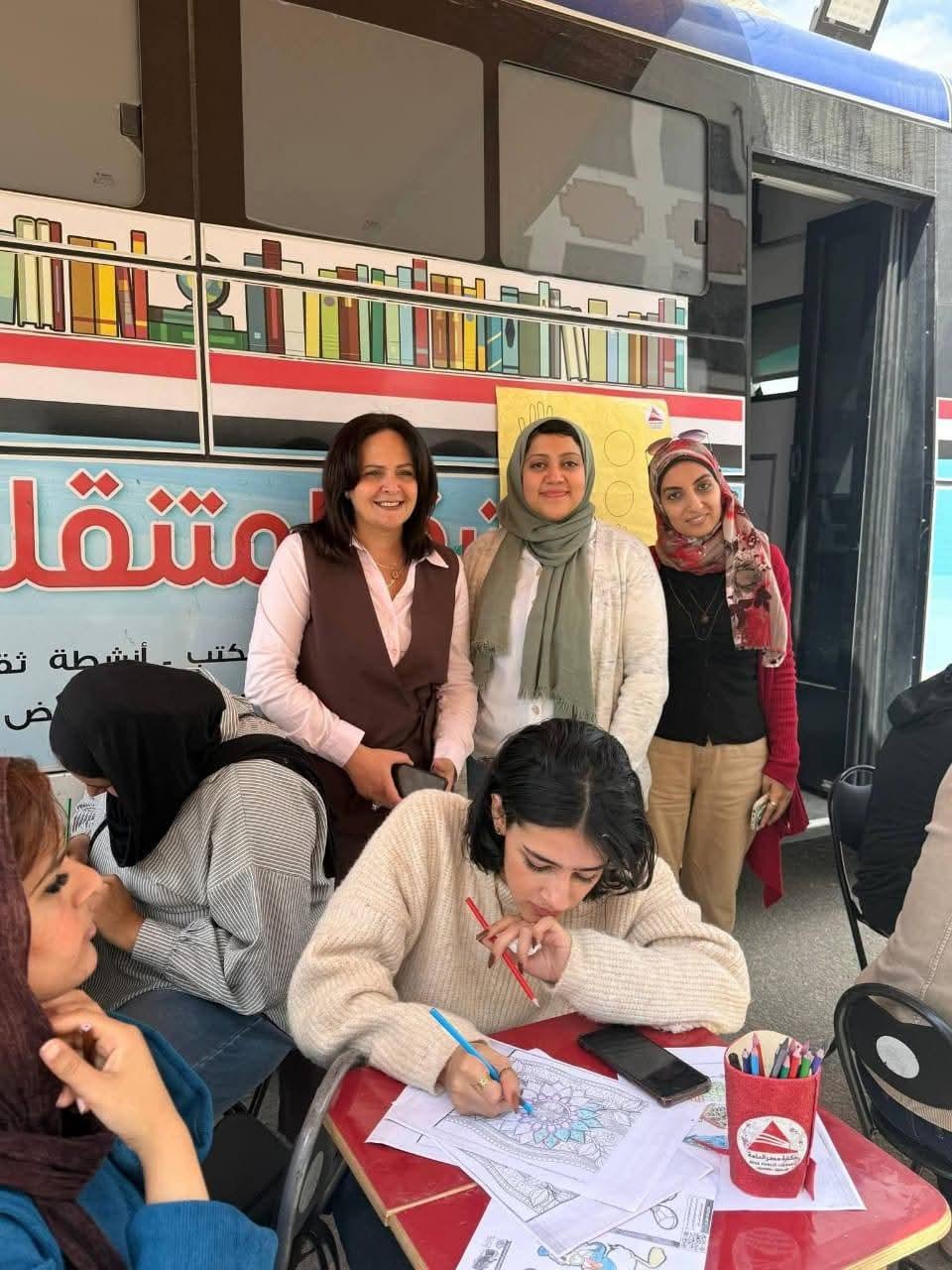 جامعة قناة السويس تقود حراكًا توعويًا متكاملًا لتعزيز القيم المجتمعية ومواجهة تحديات العصر الرقمي عبر سلسلة ندوات وأنشطة تثقيفية متعددة.