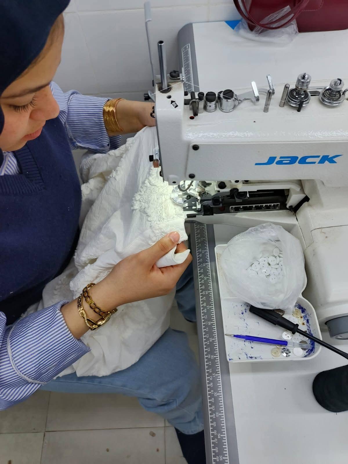 25f728b9-843a-4acb-ad06-9ad06f85be75