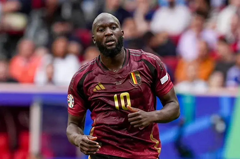 روميلو لوكاكو مهاجم نابولي الإيطالي ينسحب من قائمة منتخب بلجيكا خلال مباراتيه الوديتين في أمريكا،