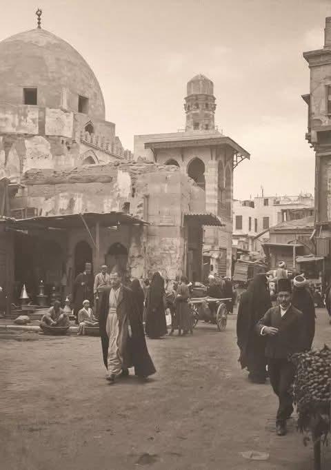 أين يرقد الملك الصالح نجم الدين أيوب الملقب بـأبي الفتوح