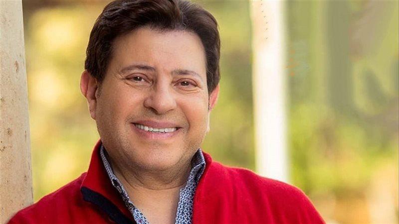 وزير الصحة المصري يزور الفنان هاني شاكر ويكشف عن أخر تطورات حالته الصحيه