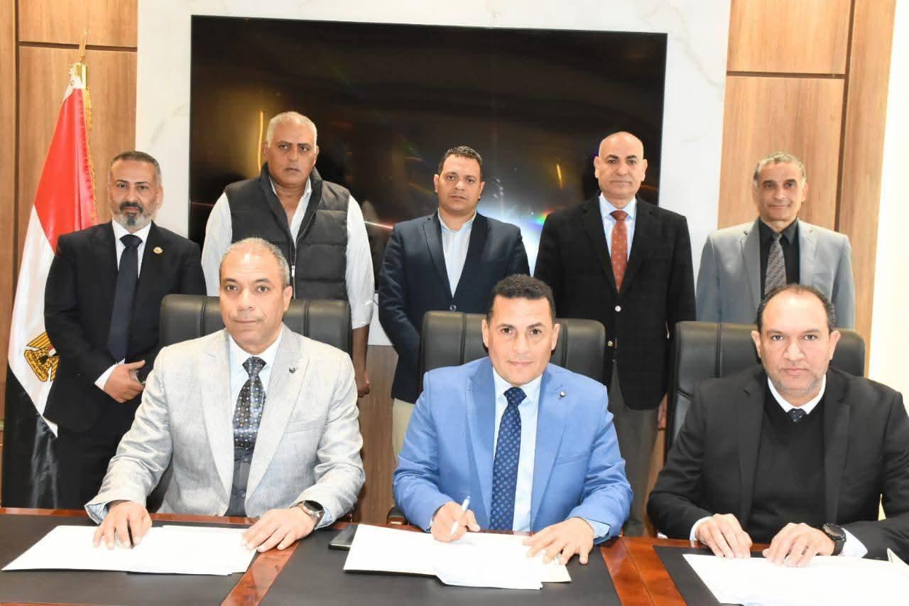 رئيس جامعة مدينة السادات يشهد تفعيل بروتوكول التعاون بكلية الطب البيطري