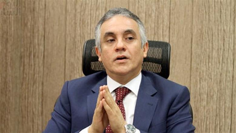 التهرب من دفع النفقة.