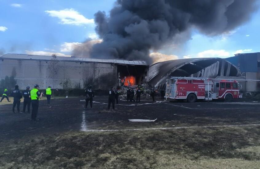 تحطم طائرة في المكسيك قبل هبوطها في مطار تولوكا