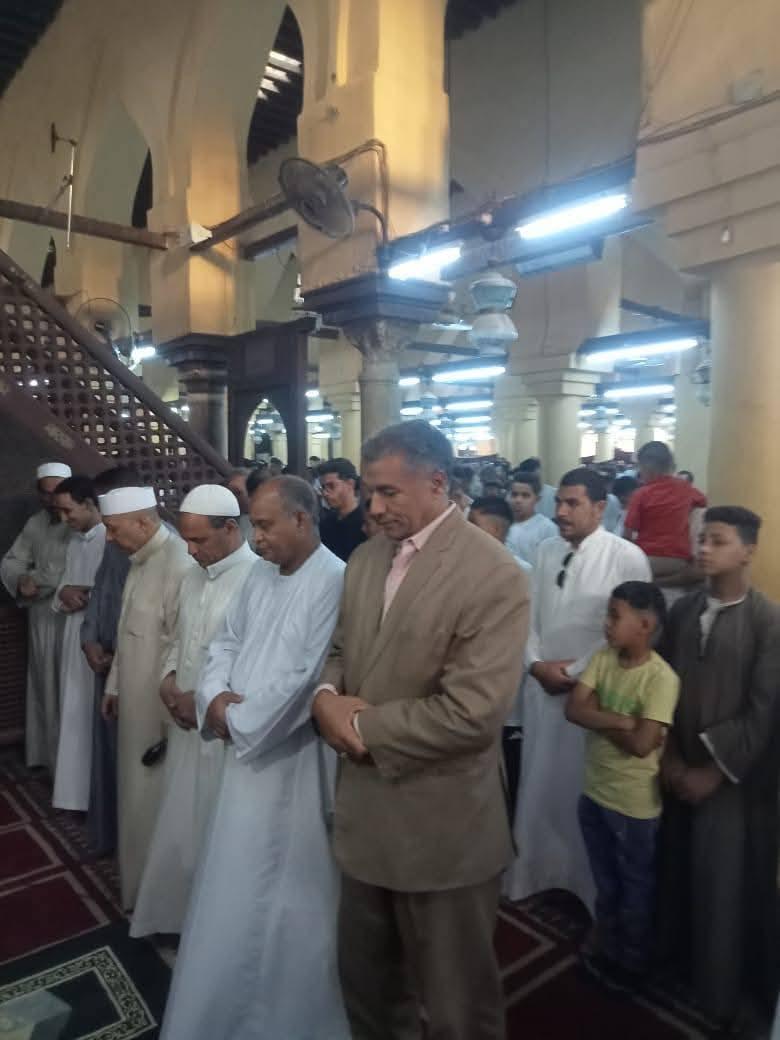 من قلب "المسجد العمري" التاريخي
