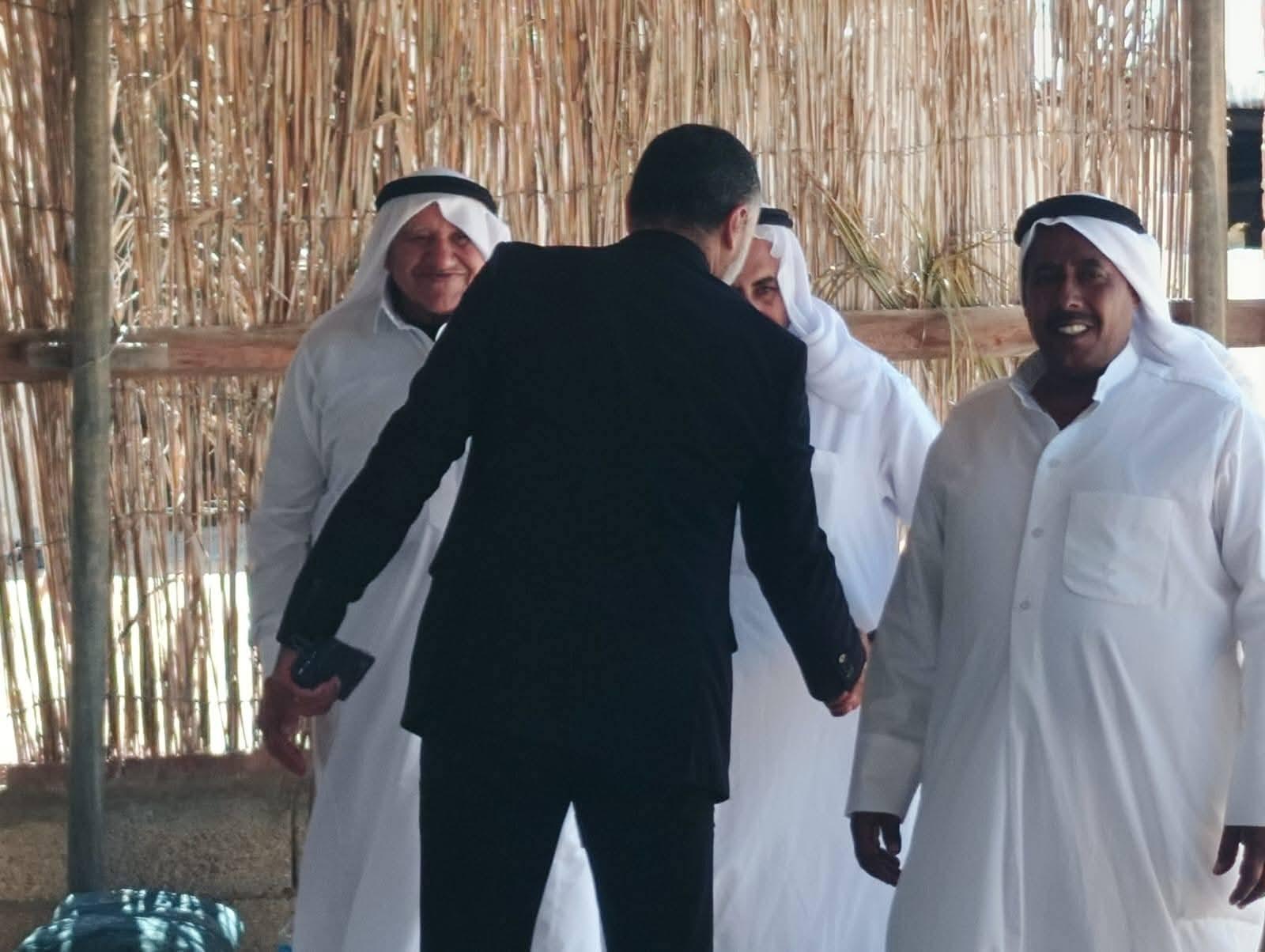 ضمن خطة التأمين الطبي لاحتفالات عيد الأضحى .. وكيل صحة شمال سيناء يتفقد وحدة طب الأسرة بقرية "الطويل".