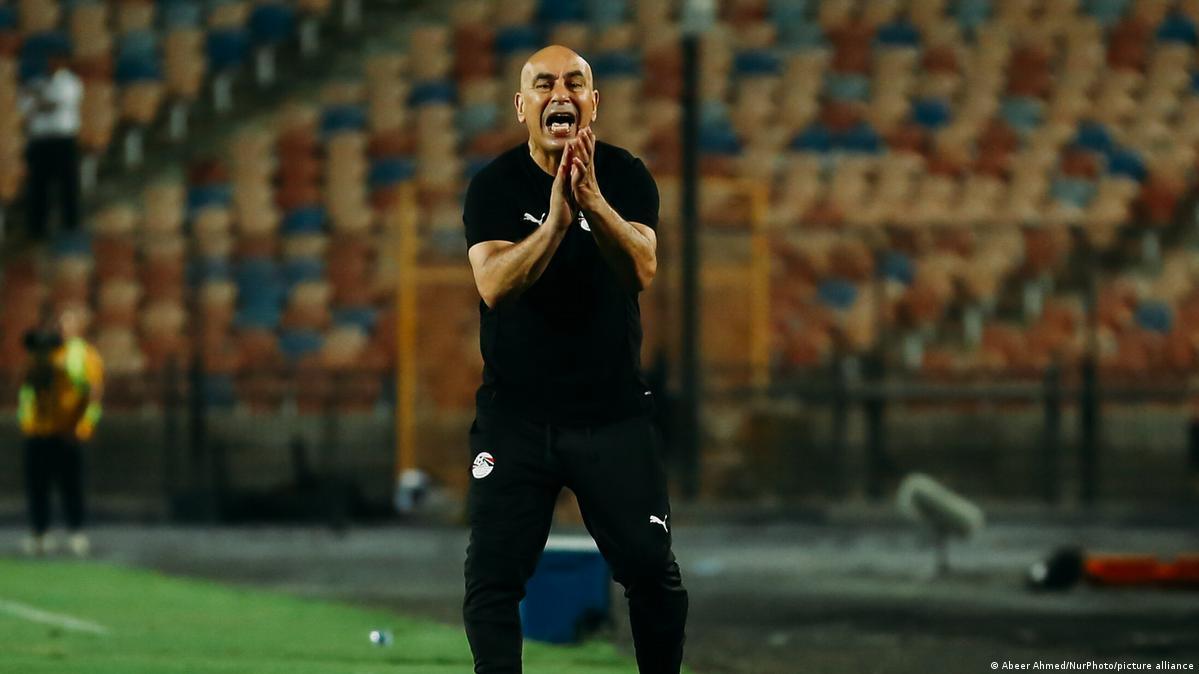 الاتحاد المصري يكشف حقيقة ايقاف حسام حسن 3 مباريات في أمم أفريقيا