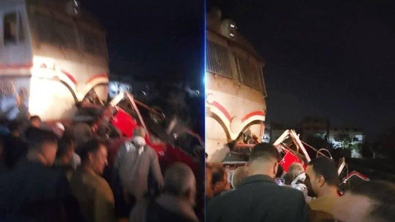 عاجل : قطار يدهس سيارة ميكروباص بالمنوفية