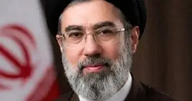 من هو مجتبى خامنئي المرشد الأعلى وزعيم إيران الجديد