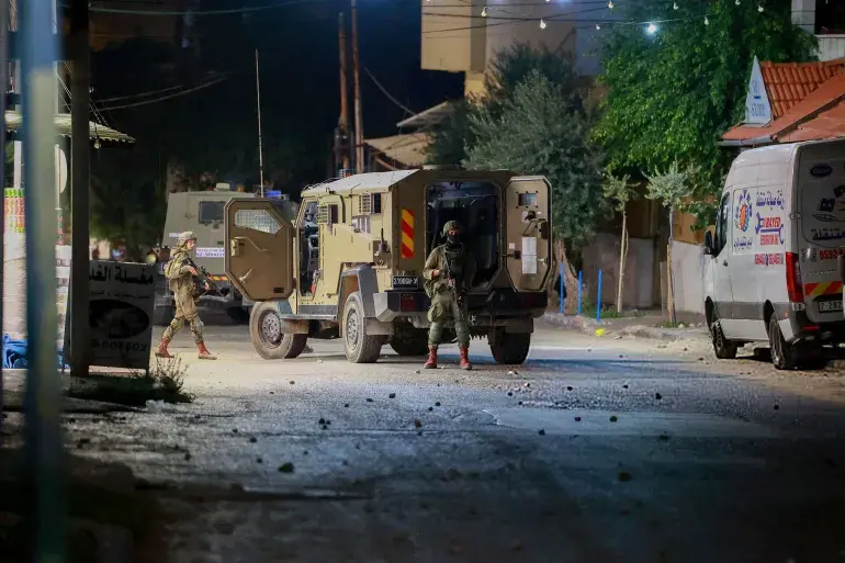 اصابة شابان فلسطينيان برصاص جيش الاحتلال الإسرائيلي في بلدة الرام شمالي القدس المحتلة