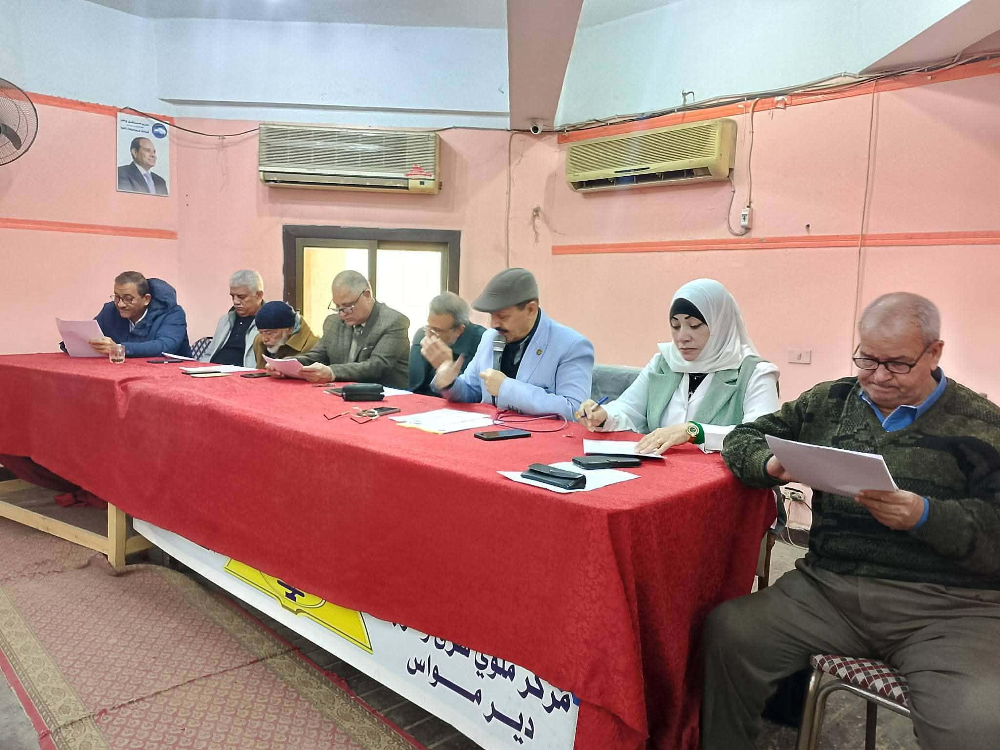 الجمعية العمومية للنقابة الفرعية للمعلمين بملوي وديرمواس تطالب برفع مكأة الامتحانات ل%7