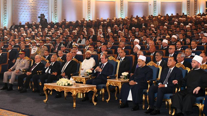 الرئيس عبد الفتاح السيسي يشهد الاحتفال بذكرى المولد النبوي الشريف بمقر القيادة الاستراتيجية