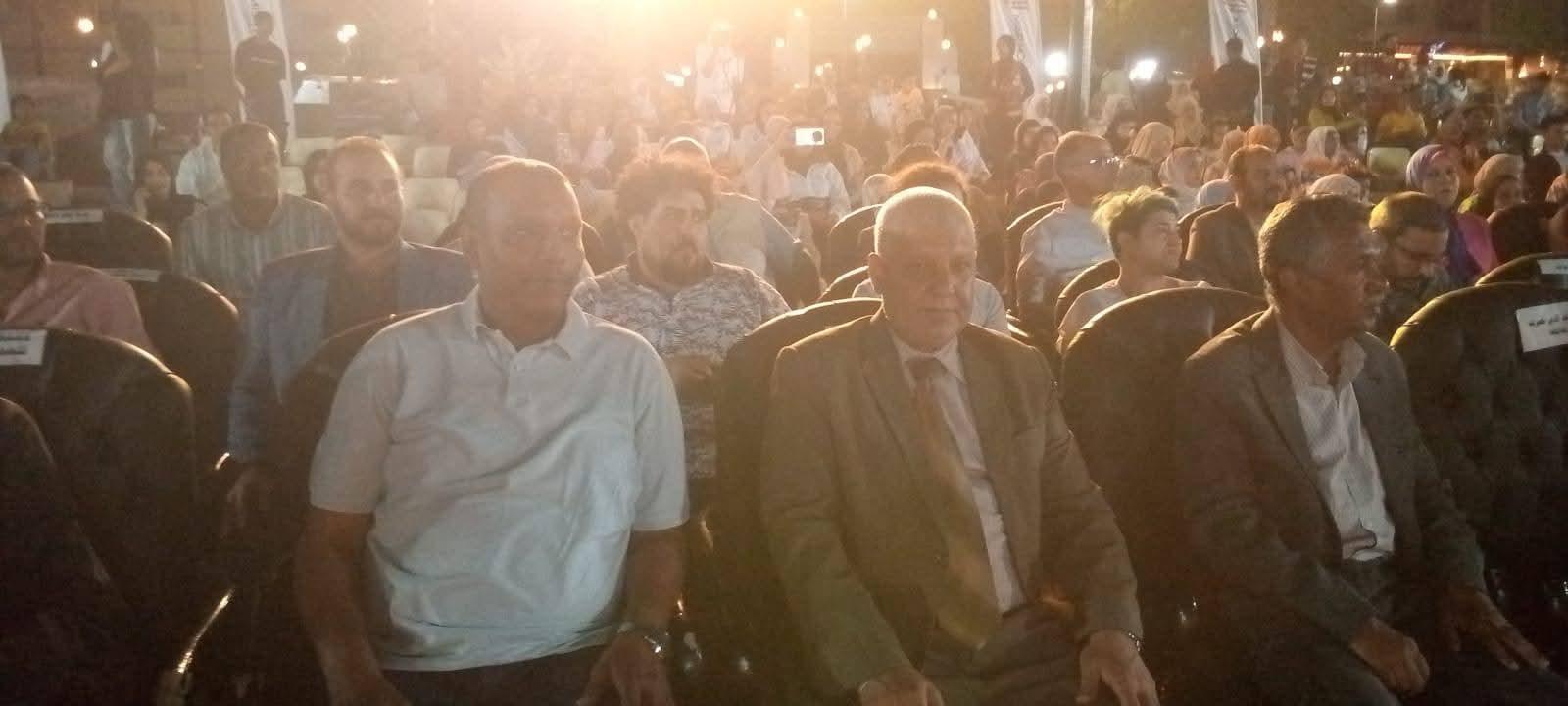 df12b35d-c9dd-40ef-b675-d9ca923327b6