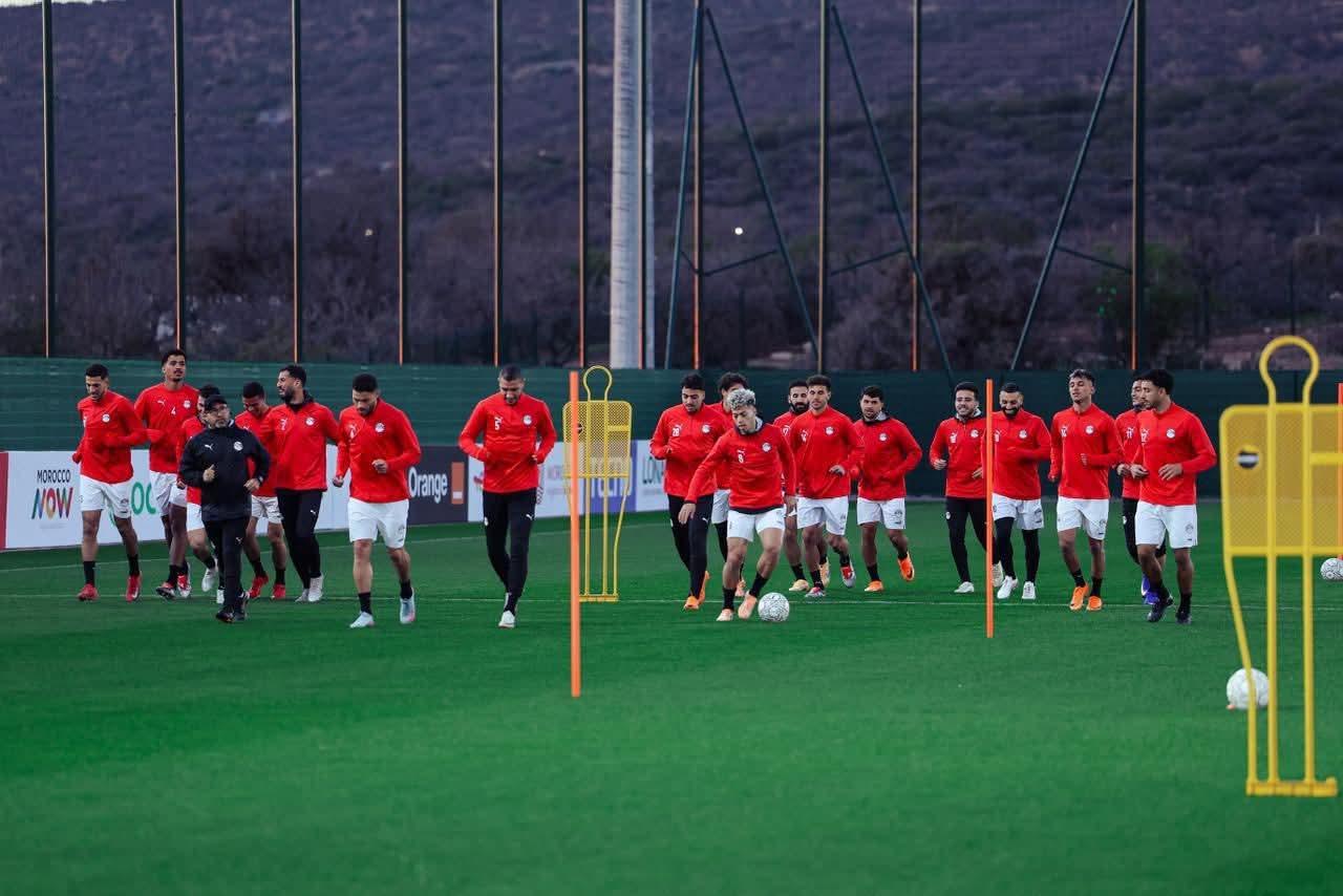 منتخب مصر يواصل تدريباته استعداداً لمواجهة كوت ديفوار.. وتريزيجيه يخضع للتأهيل