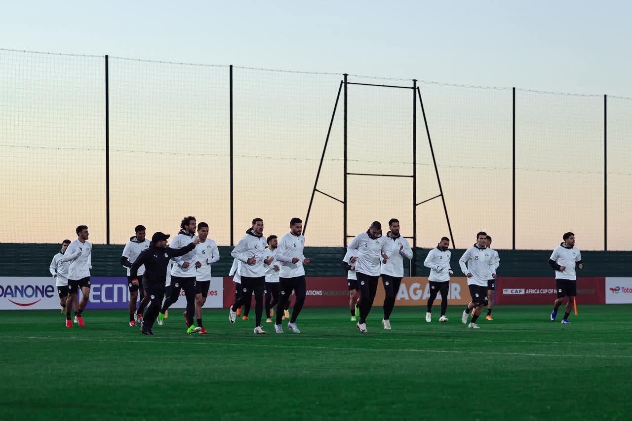 منتخب مصر يتدرب بملعب تغازوت استعداداً لمواجهة كوت ديفوار ..وتريزيجيه يخوض تدريبات بالكرة