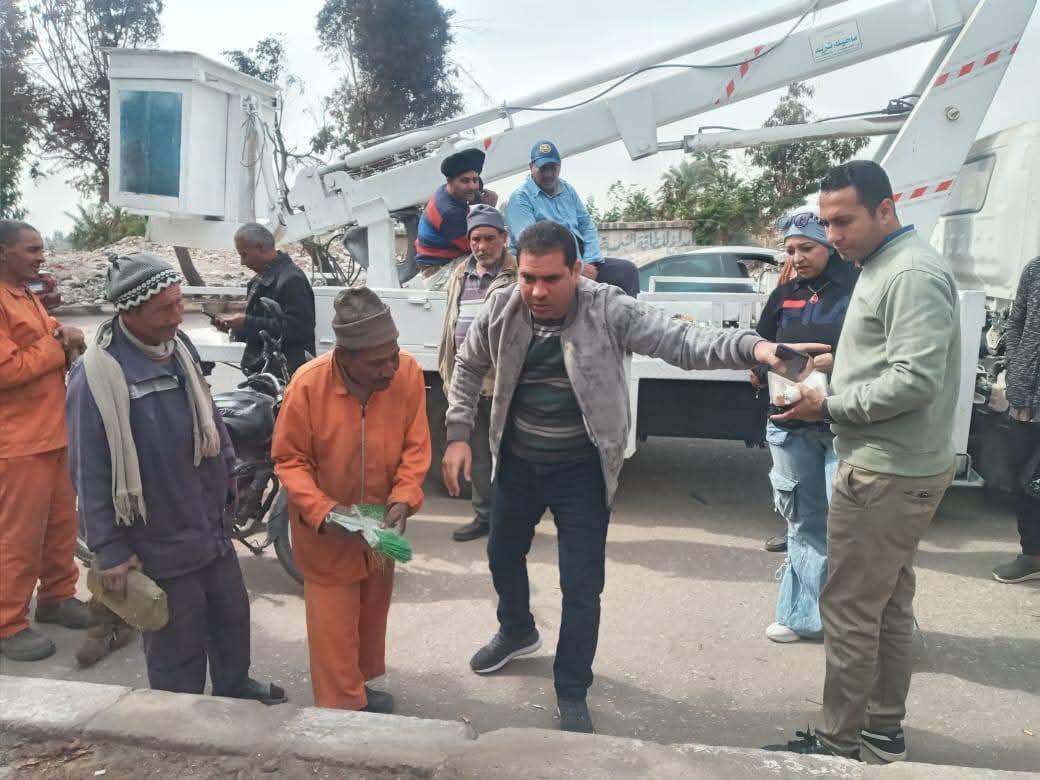 تنفيذًا لتوجيهات محافظ قنا.. حملة نظافة ترفع 200 طن مخلفات وإشادة بمبادرة "بإيدينا هنجملها" في نجع حمادي