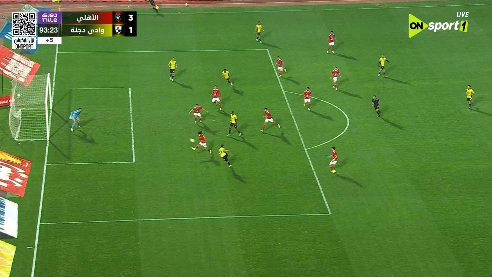 المارد الأحمر يفوز على غزلان دجلة بثلاثة أهداف