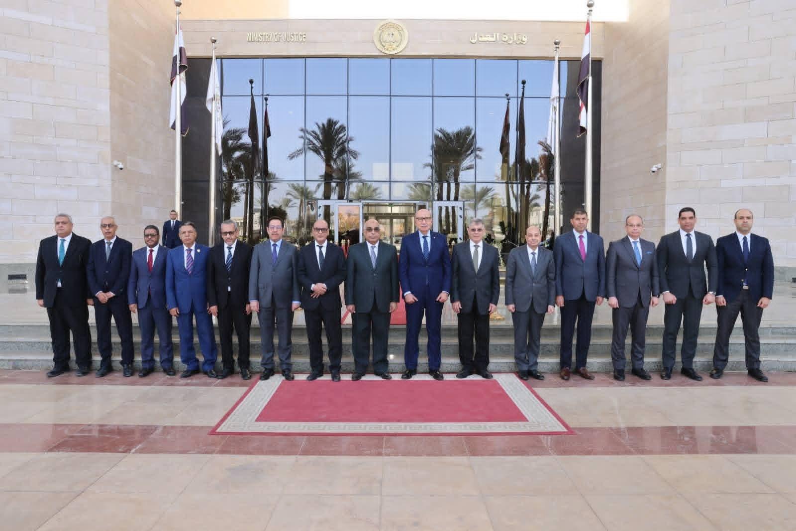 وزير العدل يستقبل رئيس المحكمة العُليا بالجمهورية الإسلامية الموريتانية