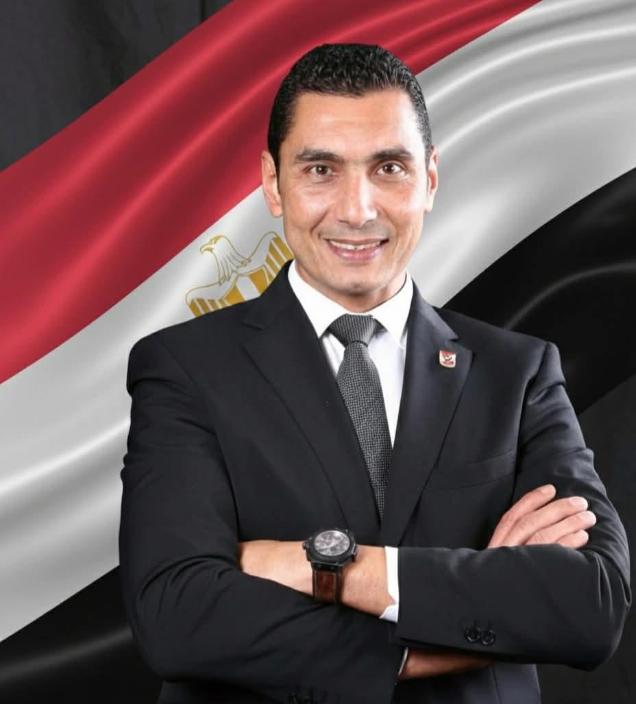 جوهر نبيل لاعب منتخب مصر والنادي الاهلي وزير للشباب والرياضة خلفا من اشرف صبحي