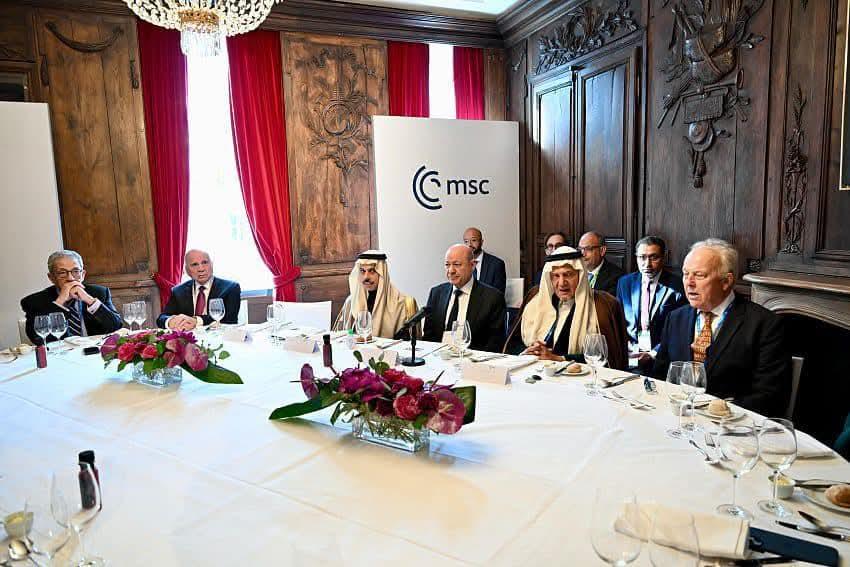 رئيس مجلس القيادة: الاندماج في المنظومة الخليجية يبدأ بالتصالح الداخلي وتجريم النزعات الطائفية والسلاح المنفلت