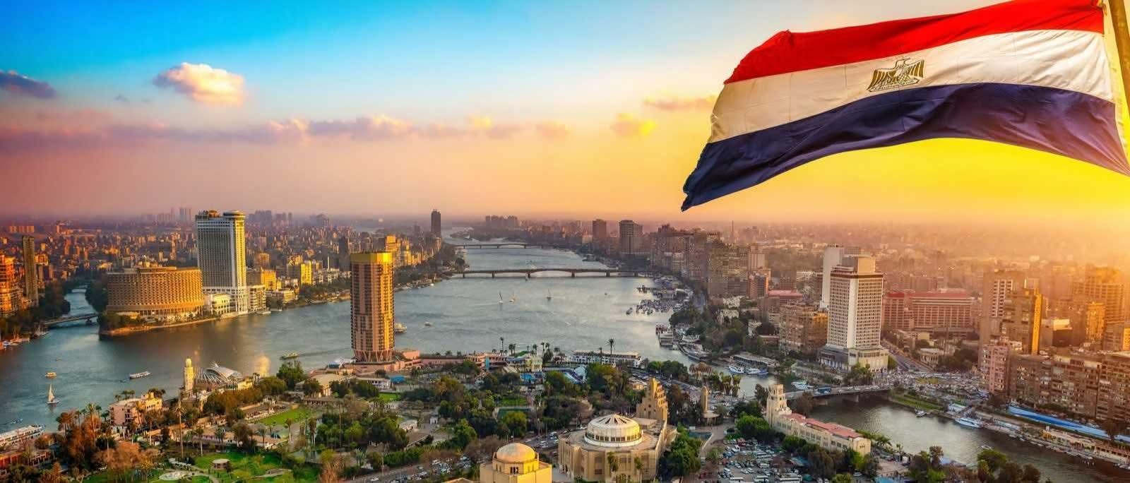 "تايمز" البريطانية: مصر وجهة آمنة للسياحة رغم توترات الشرق الأوسط