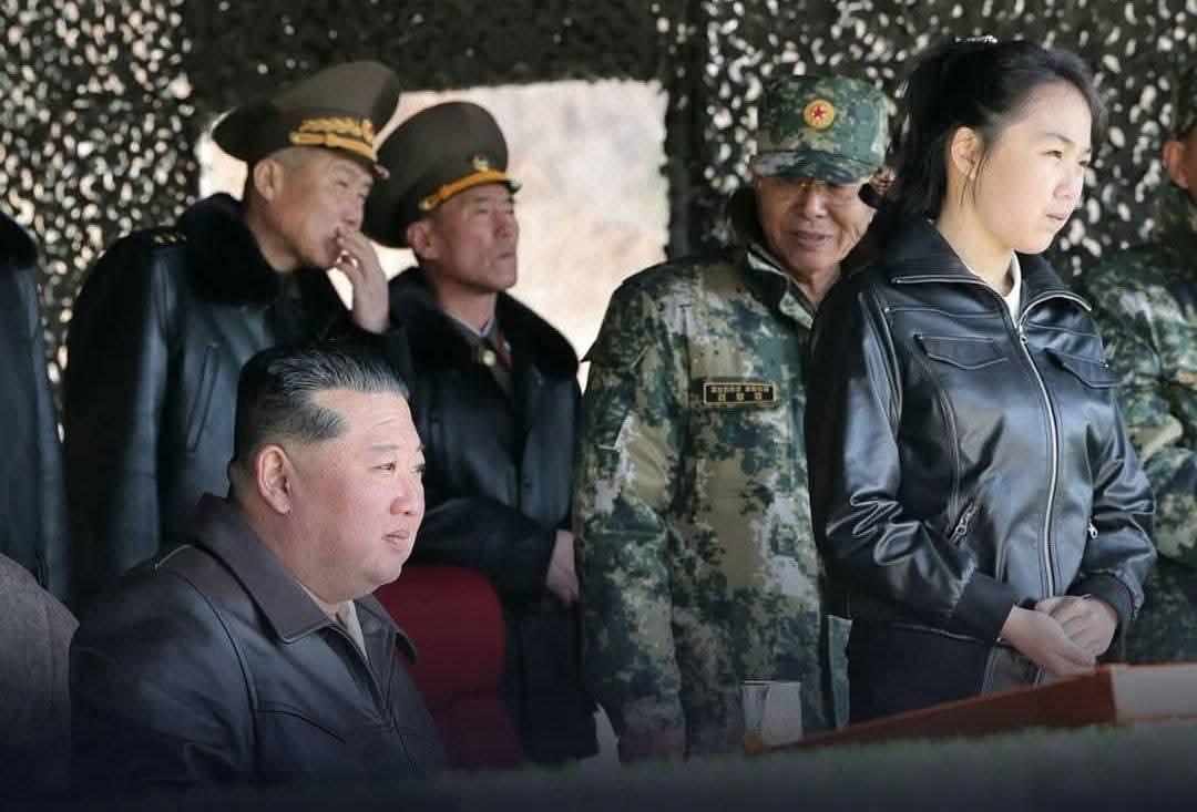 ابنة كيم جونغ اون تروض دبابة ضخمةوتعلن عصر جديد من الرعب۔۔۔صور