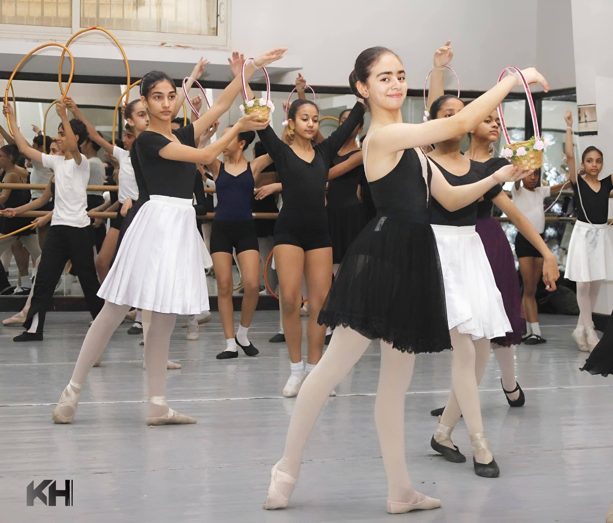 المعهد العالي للباليه يواصل تحضيراته المكثفة وسط أجواء من الحماس