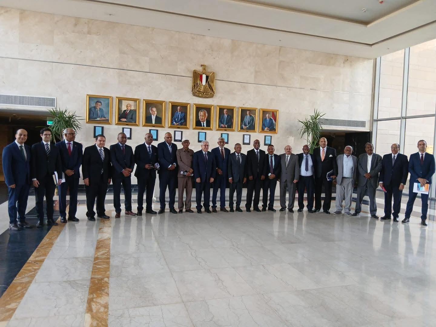 نائب وزير الخارجية يبحث مع وفد من مجتمع الأعمال السوداني تعزيز الشراكة الاقتصادية والاستعدادات لقمة الأعمال الأفريقية