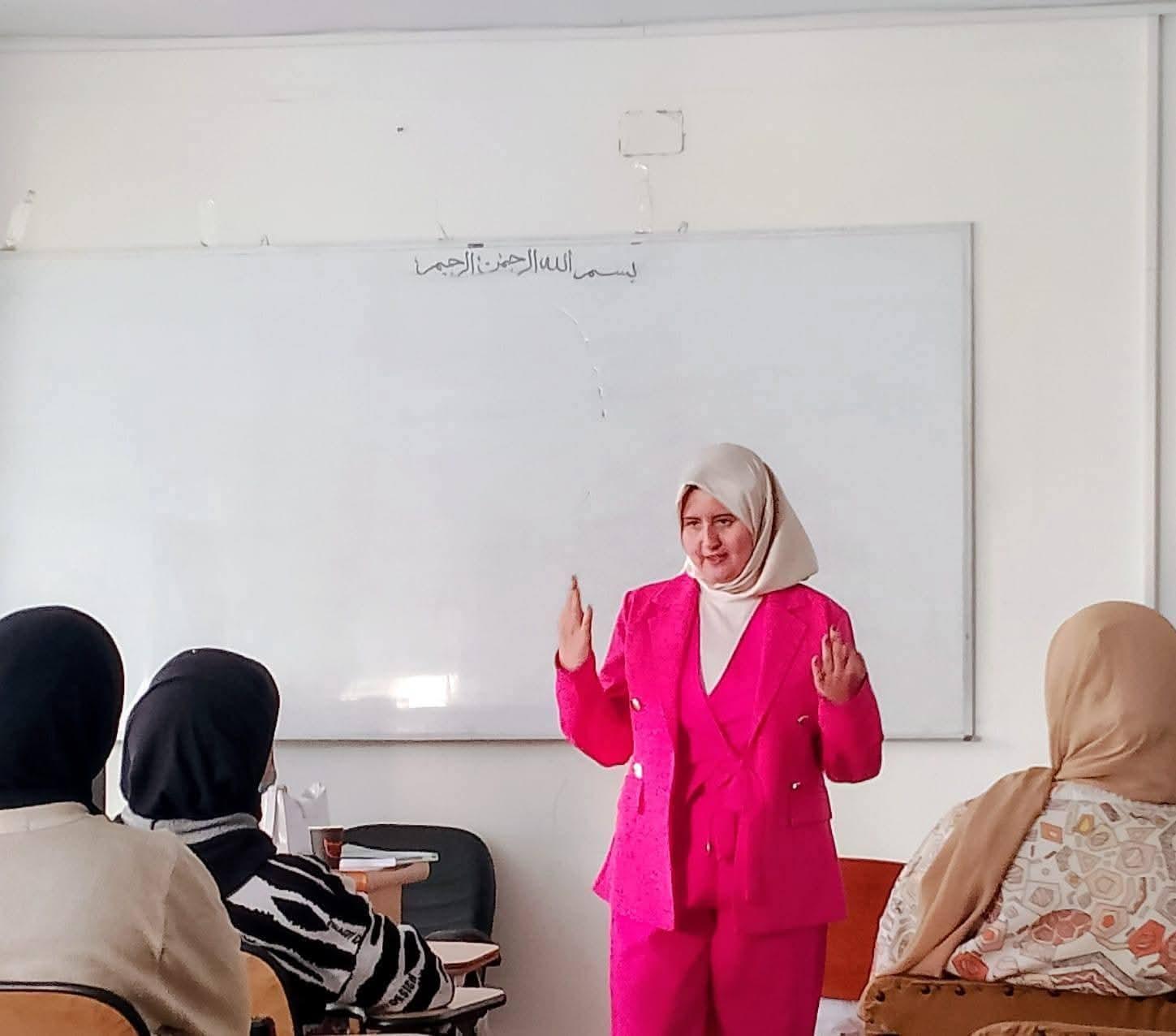 إطلاق فعاليات الدورات التدريبية المجانية لتعليم اللغة الأذربيجانية بجامعة بنها