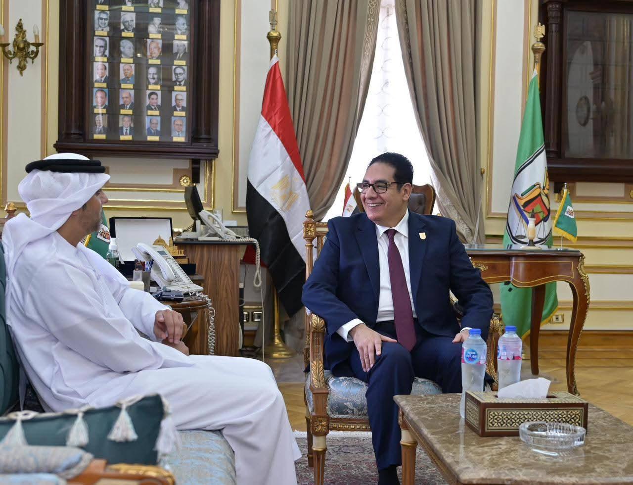 رئيس جامعة القاهرة يستقبل سفير دولة الإمارات بالقاهرة لبحث تعزيز التعاون الأكاديمي ورعاية الطلاب الإماراتيين