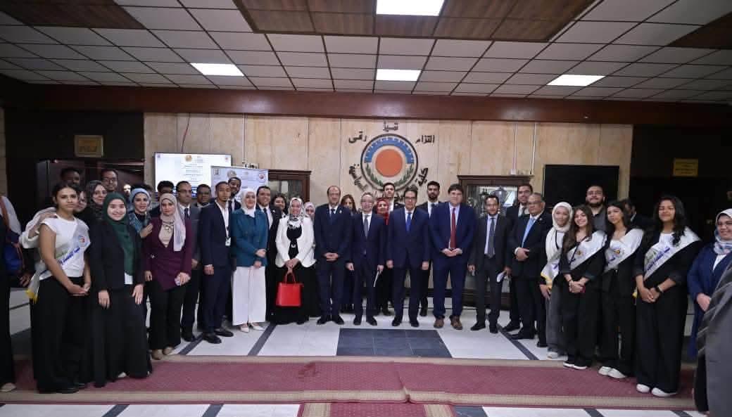 انطلاق أسبوع نماذج محاكاة المنظمات الدولية بكلية الاقتصاد والعلوم السياسية بجامعة القاهرة