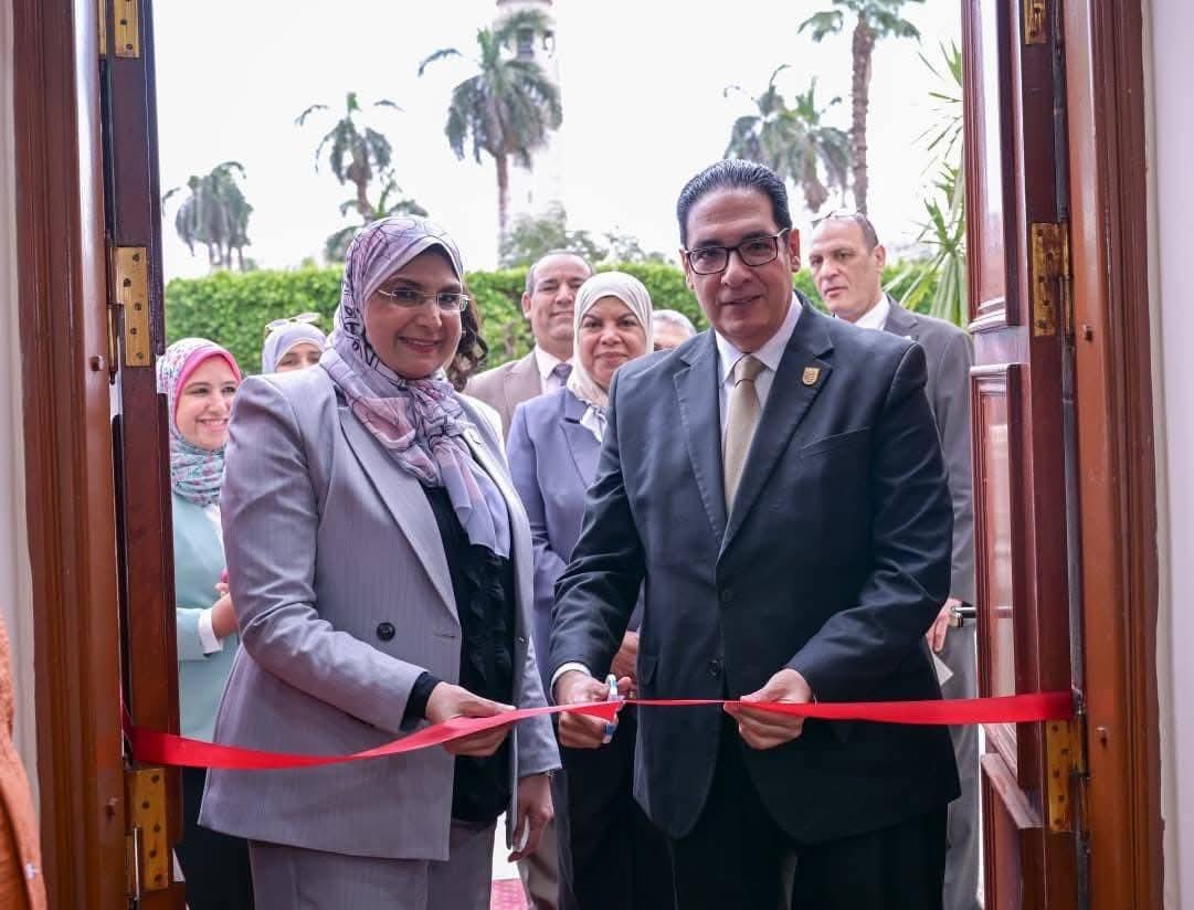 رئيس جامعة القاهرة يفتتح مدرج «والي» بكلية العلوم بعد تطويره الشامل