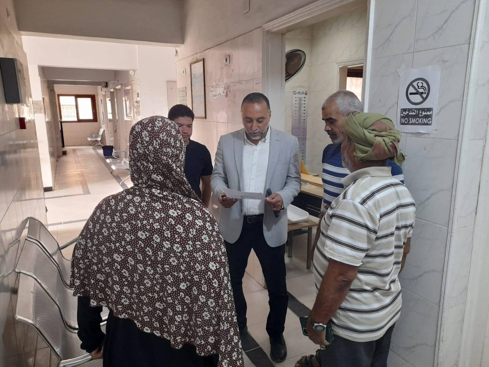 استمرار لتحقيق رضا المنتفعين "وكيل وزارة الصحة" يتابع ميدانيًا مراكز الرعاية بوسط المدينة والمساعيد