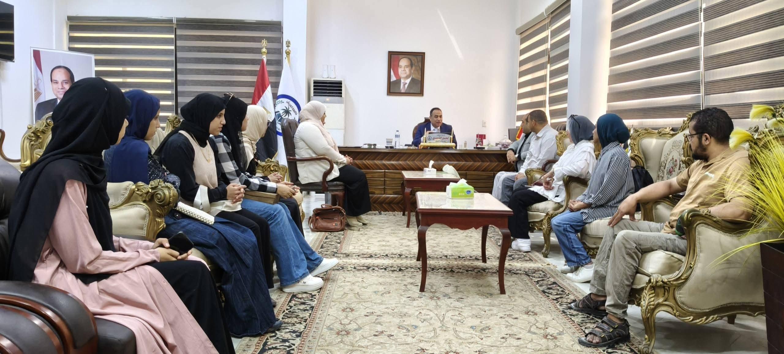 رئيس جامعة العريش يستقبل وفد "فرسان الإرادة" و"قادرون باختلاف" لتعزيز دمج وتمكين ذوي الإعاقة.