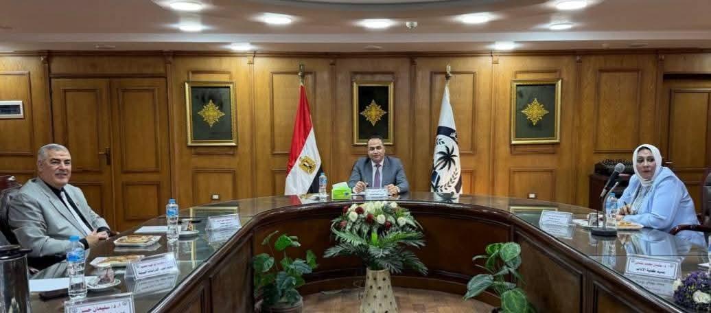 رئيس جامعة العريش: جاهزية كاملة لامتحانات الفصل الدراسي الثاني وتوسّع في خدمات المجتمع والدراسات العليا