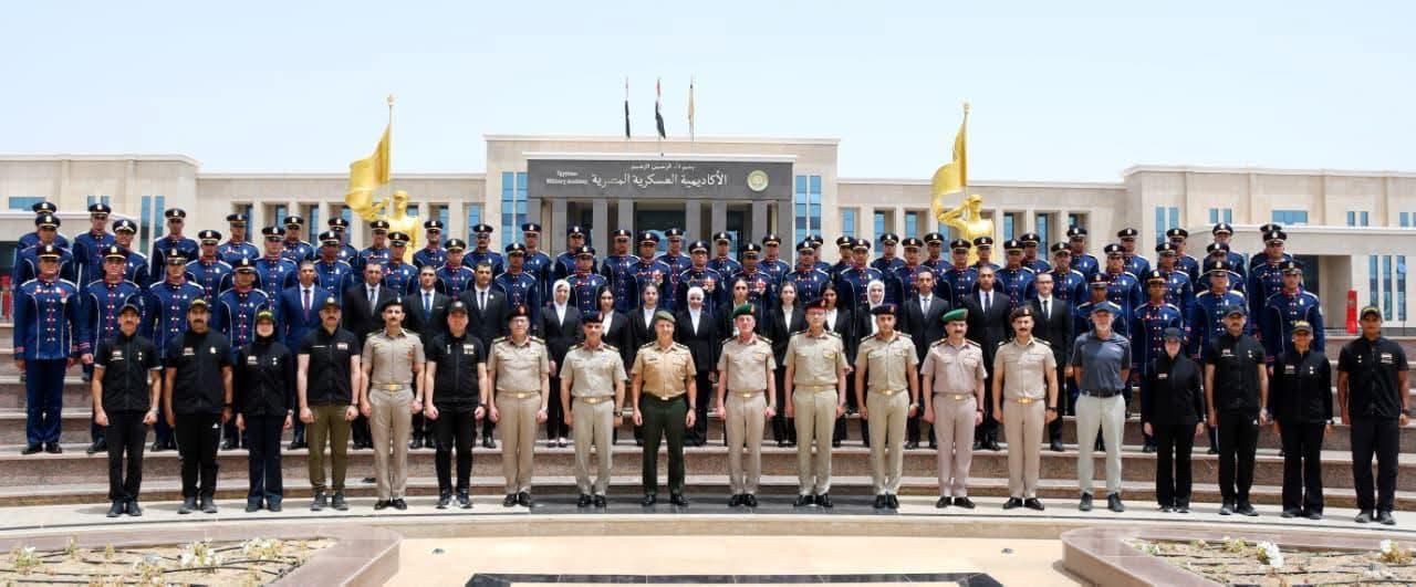 المتحدث العسكرى : القوات المسلحة تنظم الدورة التدريبية الأولى (Enique behavior) بالمركز العالمى لتدريب وتنمية رياضة الفروسية بنادى " كيان سيتى" بالأكاديمية العسكرية المصرية