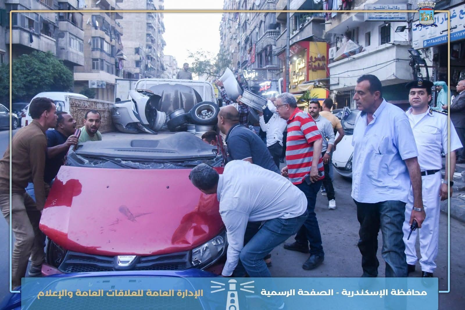 محافظ الإسكندرية يقود حملة موسعة لإزالة الإشغالات بـالفلكى ويؤكد الرصيف حق أصيل للمواطن