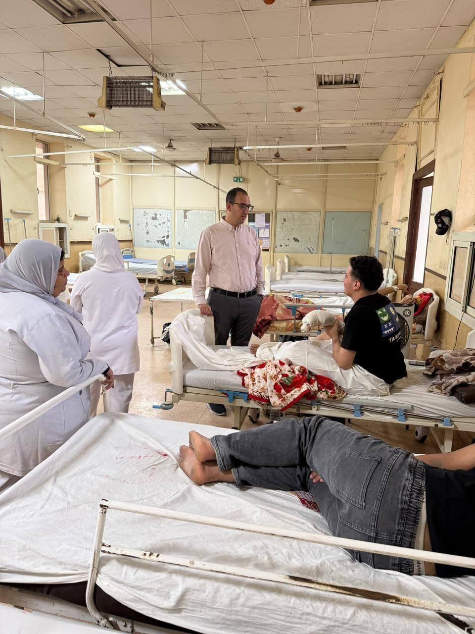 انضباط كامل بالرعايات وأقسام الطوارئ بمستشفيات المنيل القبلي والنساء والتوليد بقصر العيني جامعه القاهره.