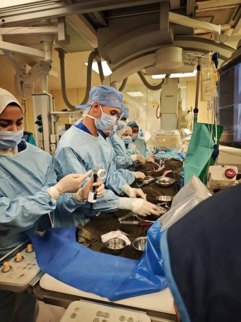 سبق طبي مصري أفريقي.. فريق بـ «طب قصر العيني جامعة القاهرة» يشارك في ابتكار وتطبيق تقنية «فونتان عبر القسطرة» لمرضى القلب أحادي البطين.