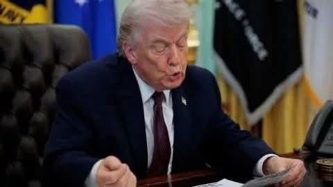 دونالد ترامب أعاد إدخال تعديلات على الاتفاق المقترح مع إيران عقب اجتماع عقده مع مستشاريه