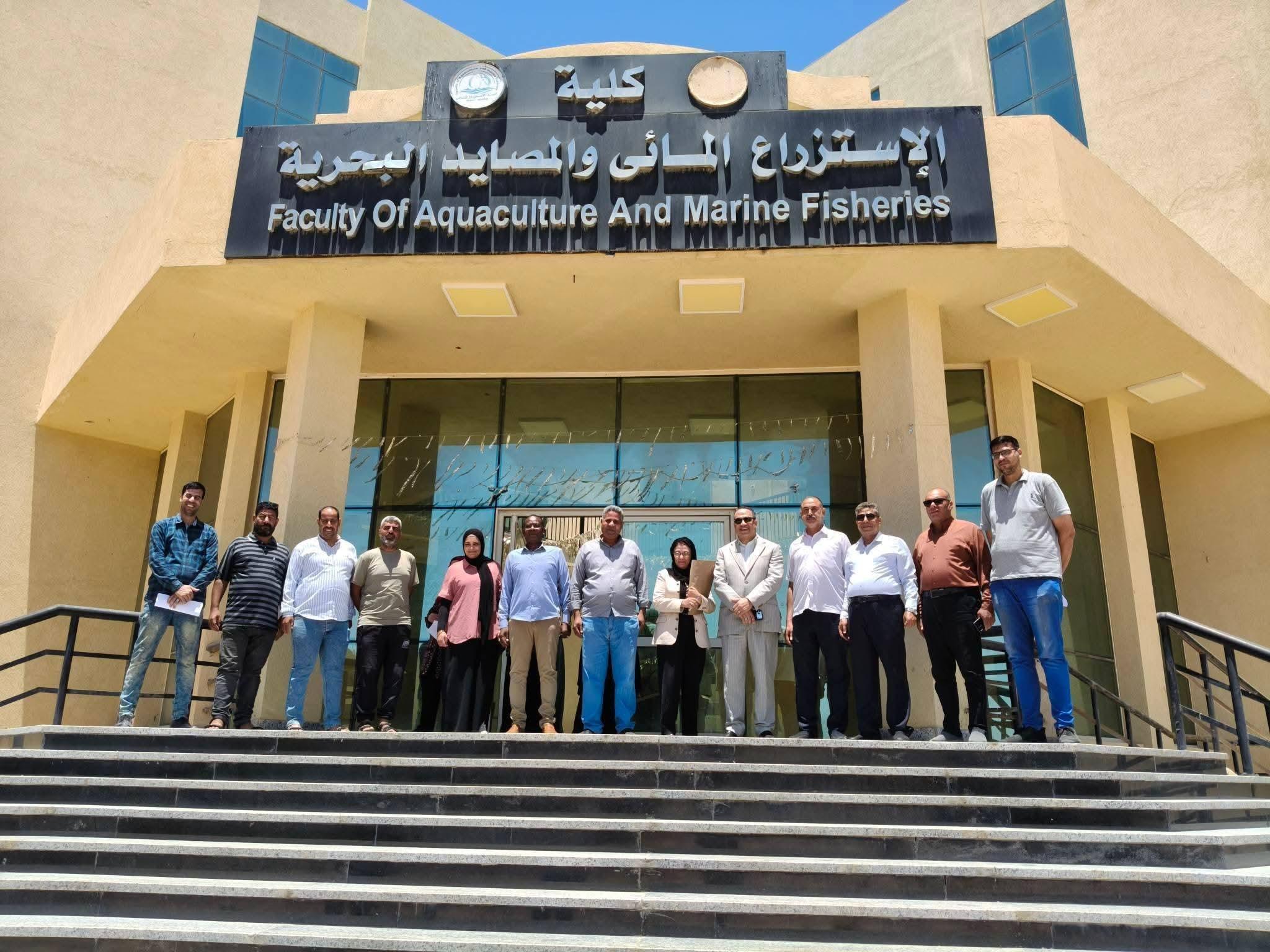 رئيس جامعة العريش يطوف كليات الجامعة والمبنى الإداري لتهنئة العاملين بعيد الأضحى المبارك.