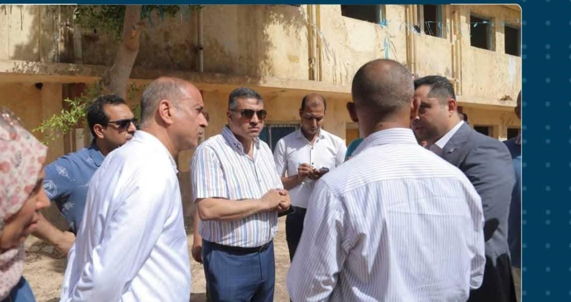 محافظ قنا يتفقد مستشفى نقادة المركزي ويحيل المدير للتحقيق بسبب الإهمال والتقصير في المتابعة والإشراف