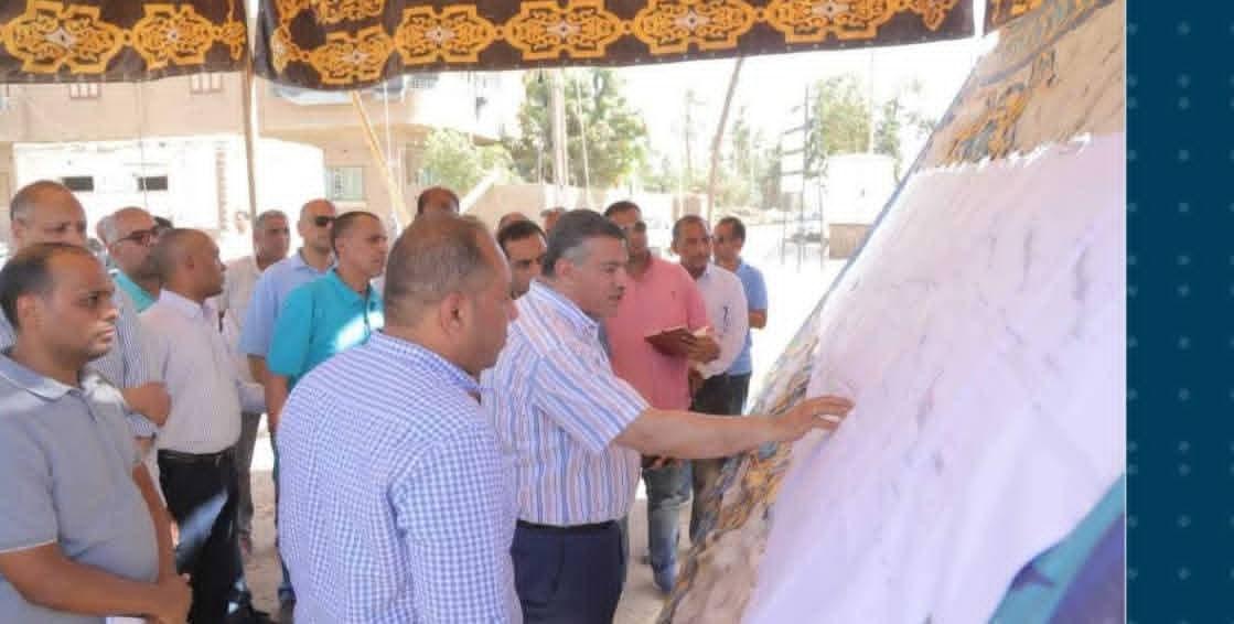 سيرًا على الأقدام.. محافظ قنا يتفقد كورنيش النيل بنقادة وعدد من المناطق السكنية ذات الطابع المعماري الخاص