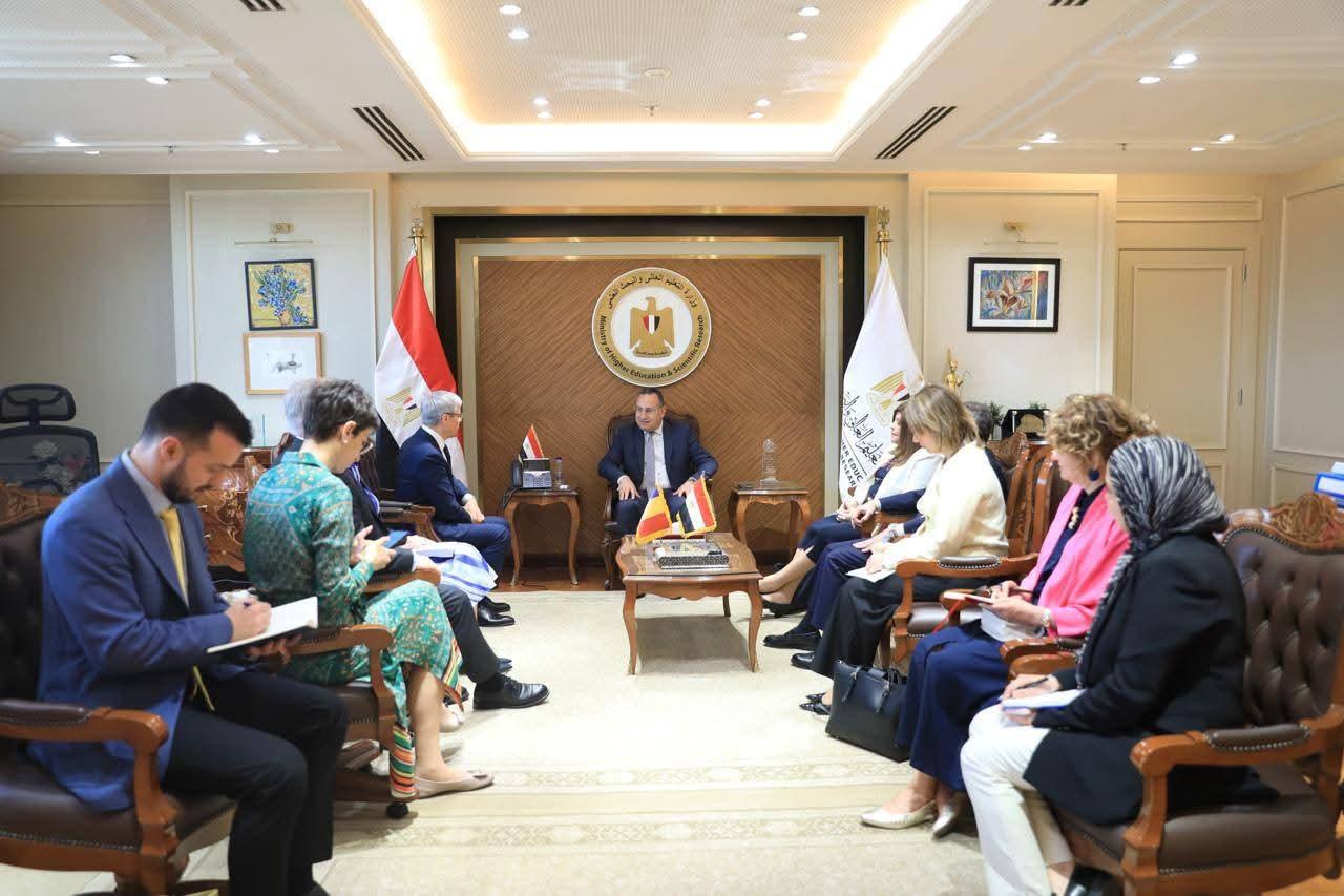 وزير التعليم العالي يستقبل المرشح الروماني لمنصب الأمين العام للفرانكفونية